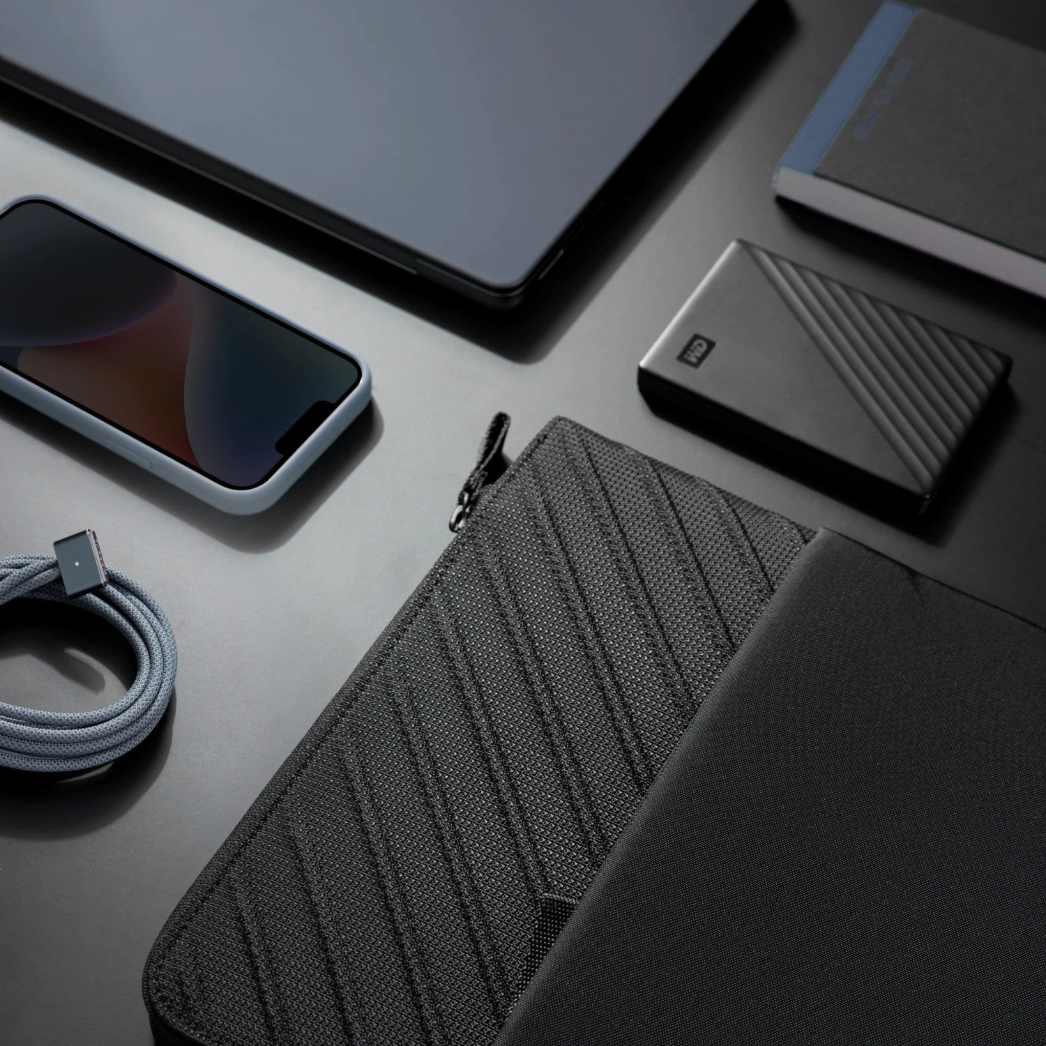 Voyage-A10 Laptop Sleeve For 16-inch MacBook Pro 11 Voyage-A10 Laptop Sleeve For 16-inch MacBook Pro - Image 9