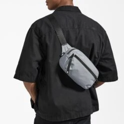 Aviator-T33 Chest Bag 3.5L -Tomtoc 12 8a015f40 8db7 4c39 bd21 0800ab5c5f78