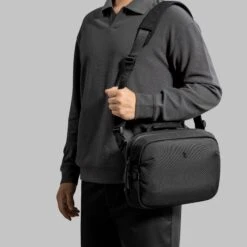 UrbanEX-B11 Tablet Shoulder Bag For 11-inch IPad Pro M4 2024 -Tomtoc 16 a9c69888 a59f 4259 8ddf 5a41ef025406