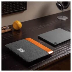 Tomtoc Vintage Laptop/Tablet Sleeve For Up To 33 Cm (13 Inch) Laptop/Tablet With Intelligent Magnet Closure, Grey H16-C02Y(493665234) -Tomtoc Tomtoc H16 C02Y Sleeve 493665234 i 4 1200Wx1200H