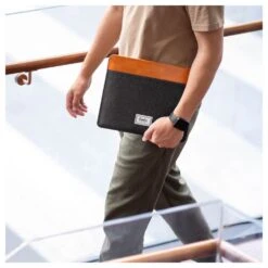 Tomtoc Vintage Laptop/Tablet Sleeve For Up To 33 Cm (13 Inch) Laptop/Tablet With Intelligent Magnet Closure, Grey H16-C02Y(493665234) -Tomtoc Tomtoc H16 C02Y Sleeve 493665234 i 9 1200Wx1200H