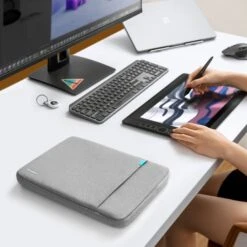 Defender-A13 Laptop Sleevefor 12.3-13 Inch Microsoft Surface Pro | Gray 14 Defender-A13 Laptop Sleevefor 12.3-13 Inch Microsoft Surface Pro | Gray -Tomtoc ef2909840e65e8fef88e20dc209ce066 bc0e58e6 7ef0 4c6c 962b 70fe08c40353